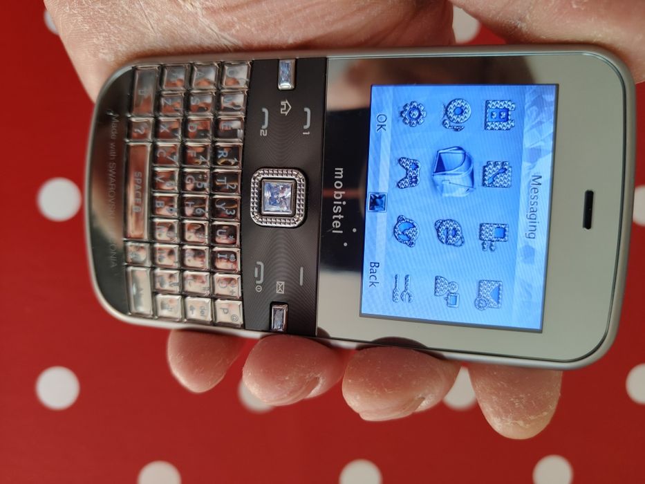 Mobistel EL540 Dual Zvarovschi Zirconia