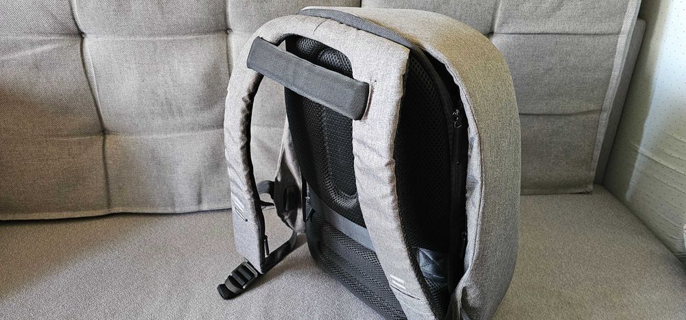 Раница за лаптоп или ръчен багаж