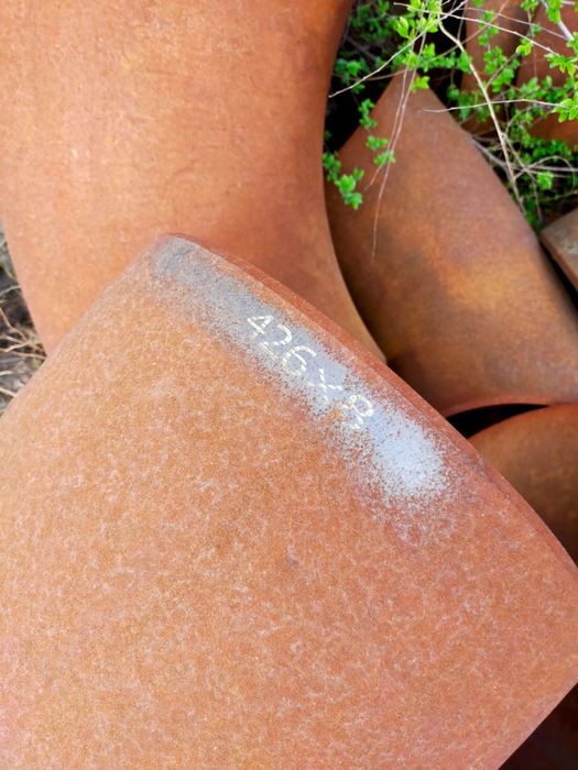 Отводы стальные 426*8