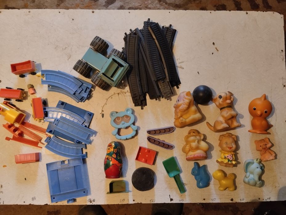 Игрушки  и так далее