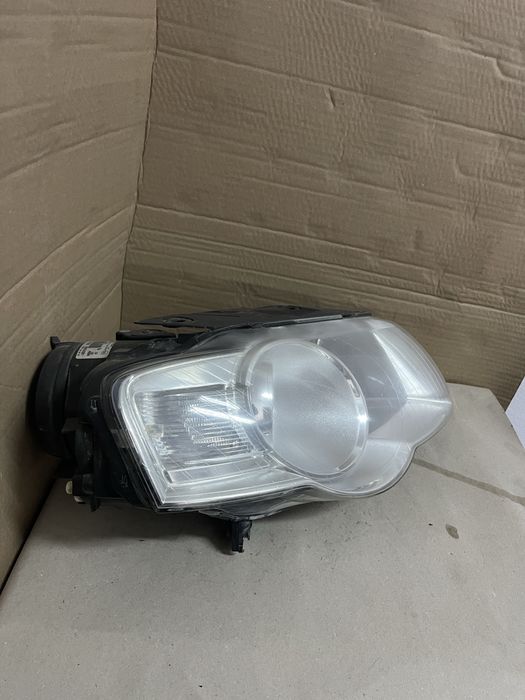 Far dreapta Vw Passat B6 cod 3C0941006AD Europa an 2004-2010