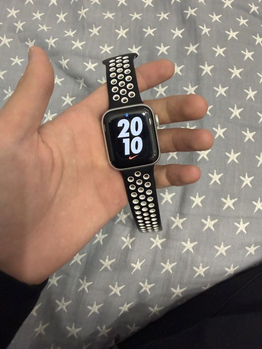 Apple watch se.