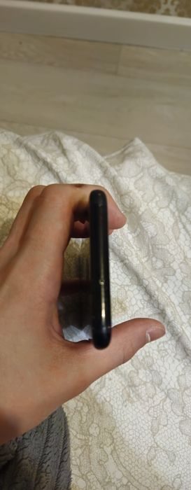 Продам телефон s8