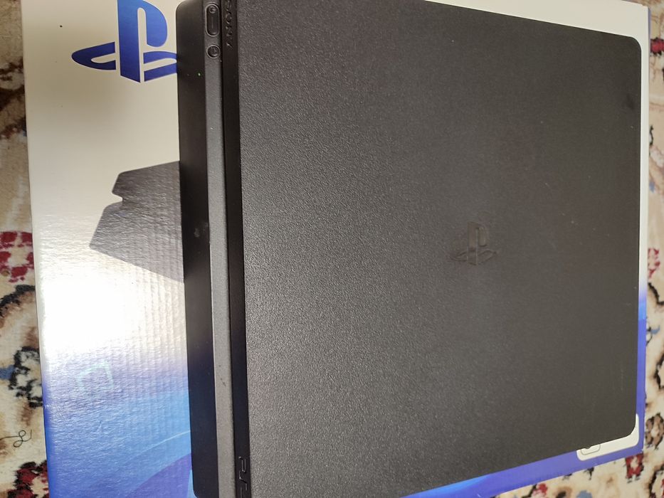 PS 4 SLIM 1Т продается