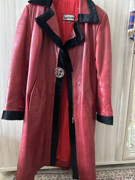 Продам кожаный плащ