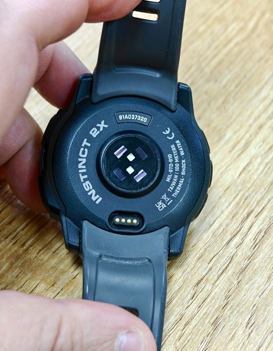 Часы Garmin Instinct 2x solar Продам
