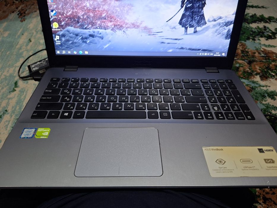 Ноутбук asus vivobook