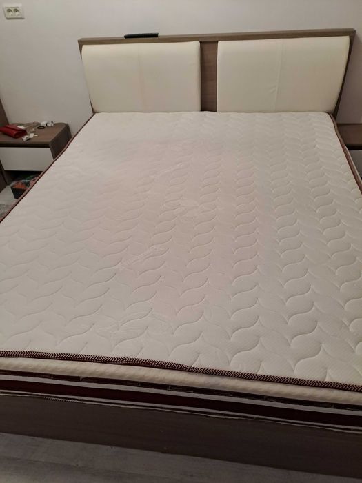 Pat de dormitor modern