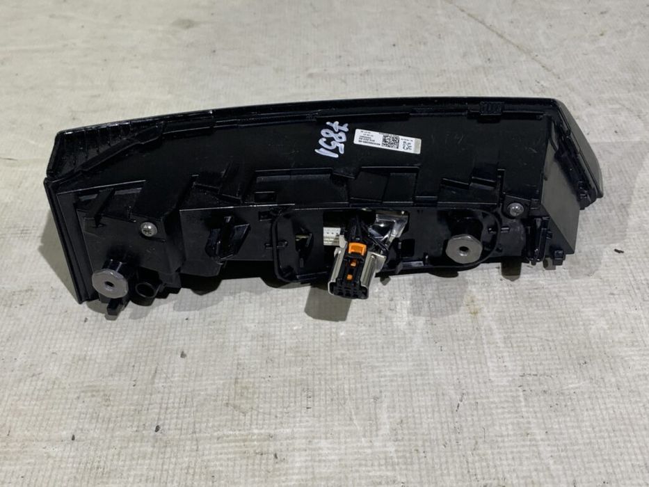 Stop dreapta spate pe hayon, Peugeot 308 GT, 2021, 2022, 2023, 2024, cod origine OE 9835300380.