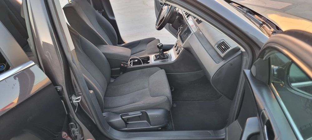 Wv Passat B6 1.9 TDI Unic Proprietar
