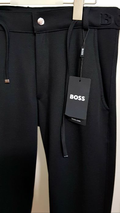 Pantaloni Boss sport/casual Calitate premium garantata