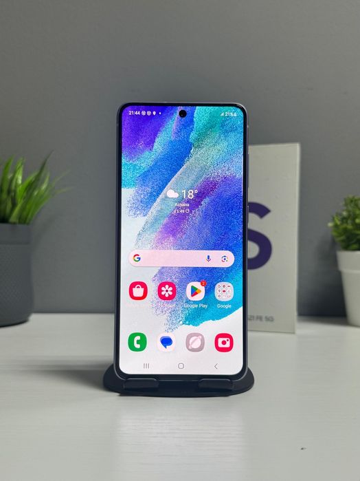 Мощный Samsung S21 Fe/256gb 5G Original продам.Состяоние идеал.Торг