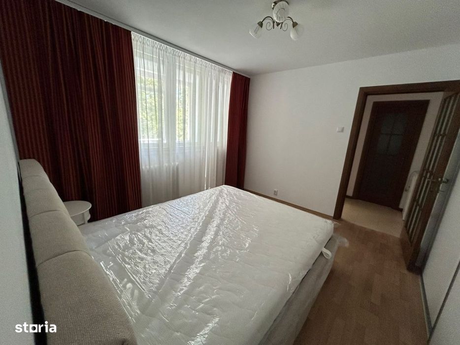 3 Camere / Romancierilor / Parcare