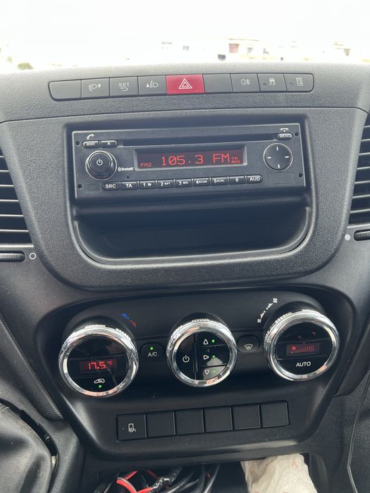 Iveco Daily 40C15 (35C15) 3.0 Diesel 150 cai 4.1m intre axe