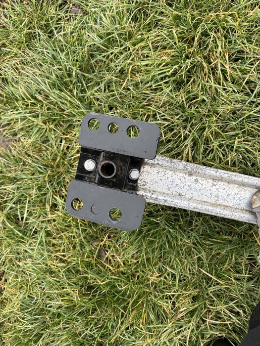 Задна греда основа за броня audi q7 4L 2006-2014