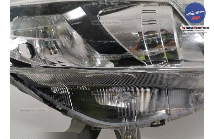 Десен фар Седан оригинален с ксенон Хонда Сивик / Honda Civic 9 4-врат