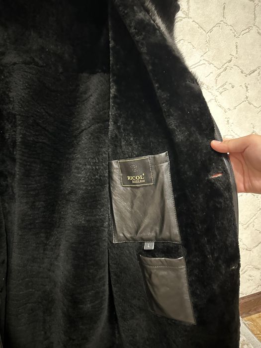 Продам мужскую дубленку.