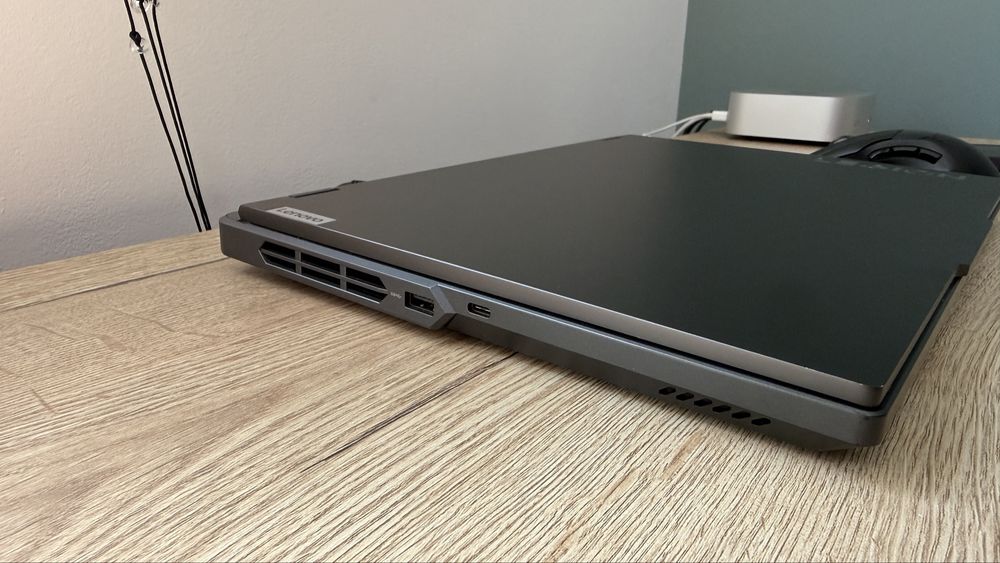 Laptop Gaming Lenovo Legion Pro 5 16ARX8