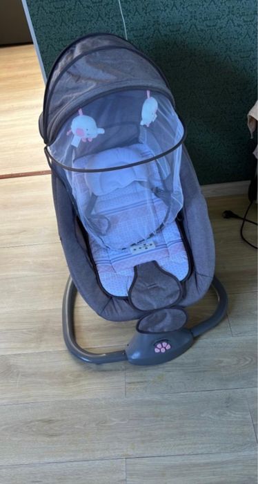 Продам шезлонг детский