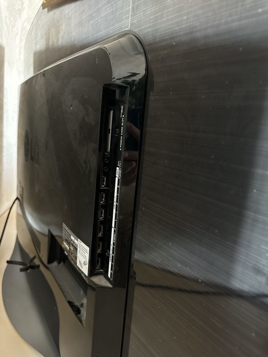 OLED-телевизор LG 55EC930V.