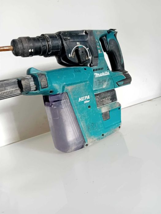 Rotopercutor cu aspirator