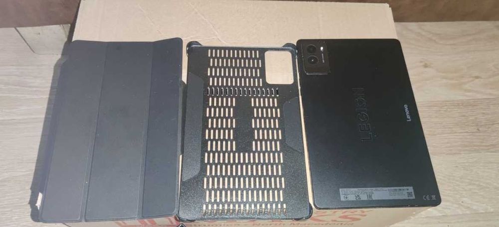 Lenovo Legion Tab 8.8, Gen 3  2025 12GB Ram + 256 GB cu Lenovo pen inc