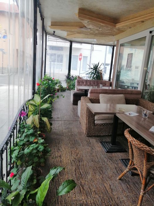 Търговско помещение работило като заведение от собственик!