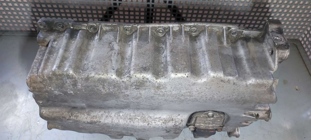 Baie ulei volkswagen vw 2.0 TDI BMM BMP golf touran passat b6