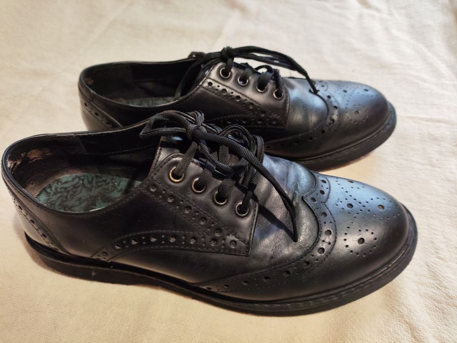 Продаю кожаную обувь