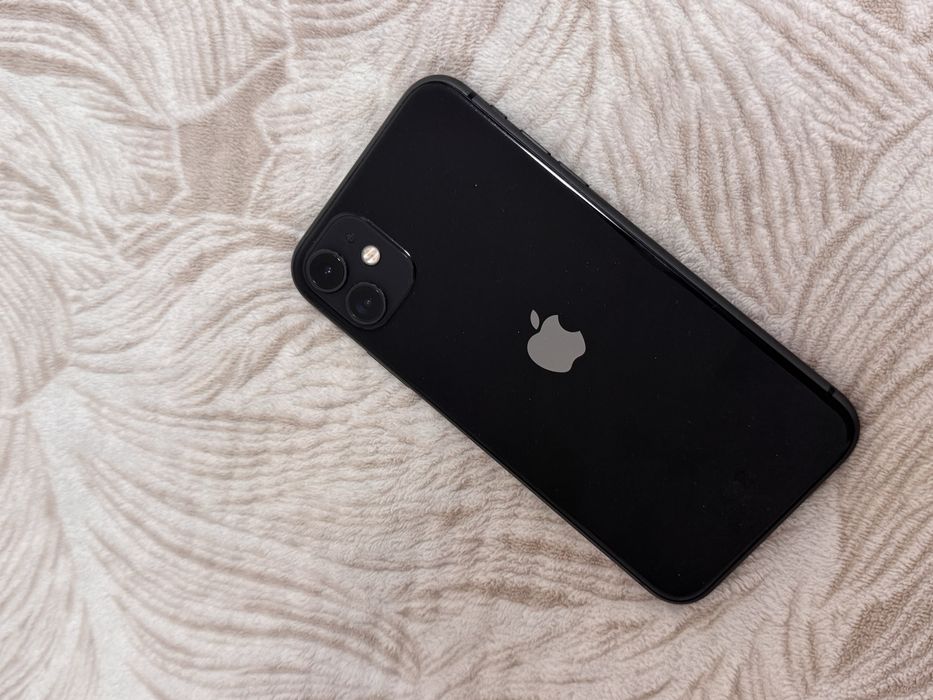 Продам Iphone 11 (128 гб)