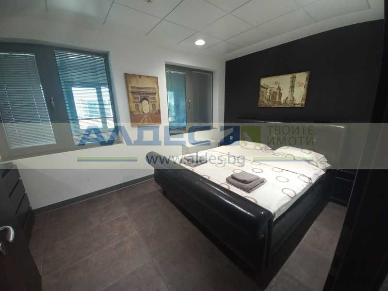 Стилно обзаведен тристаен ап. в Младост 4!