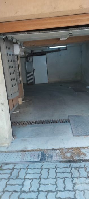 Дава се под наем Гараж / Паркомясто в Варна, Чайка - 100 кв.м за 112.2 € - Снимка #2