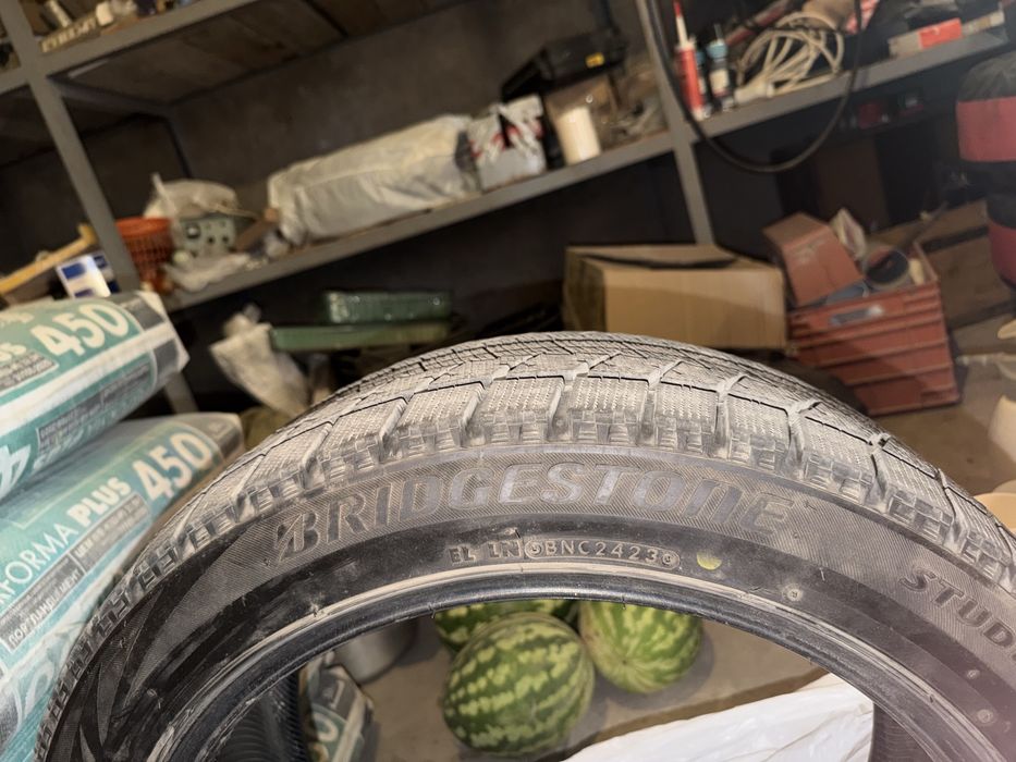 Bridgestone Blizzak Ice 245/45 R19