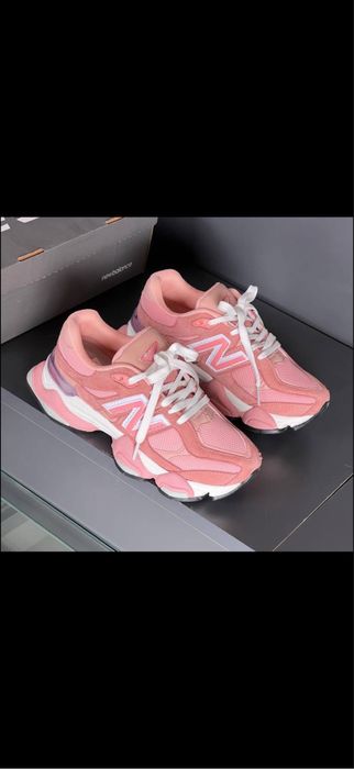 New Balance 9060
