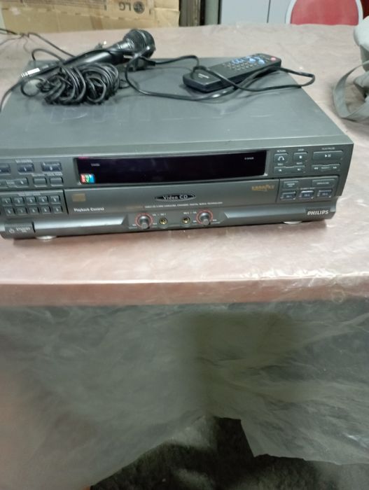 Караоке PHILIPS.