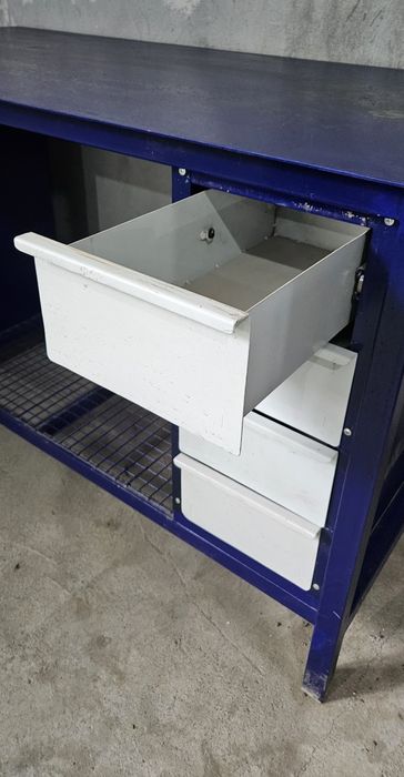 Верстак металический слесарный