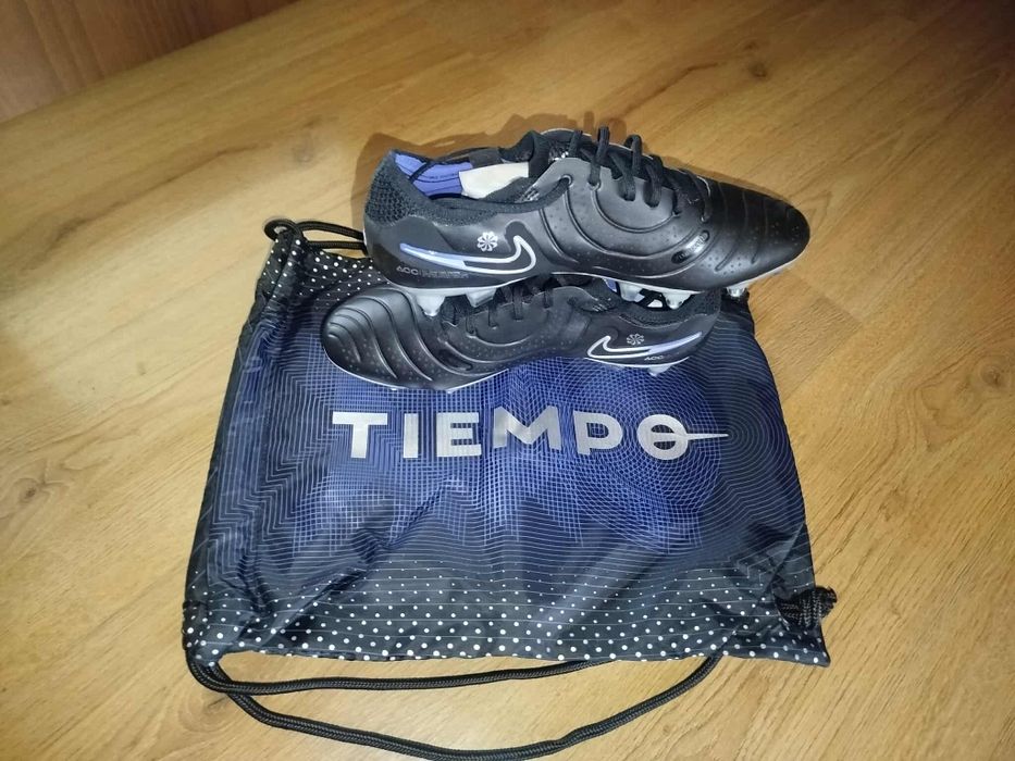 Nike Tiempo Legend Elite SG-Pro Ac, Puma Ultra 5 Ultimate FG