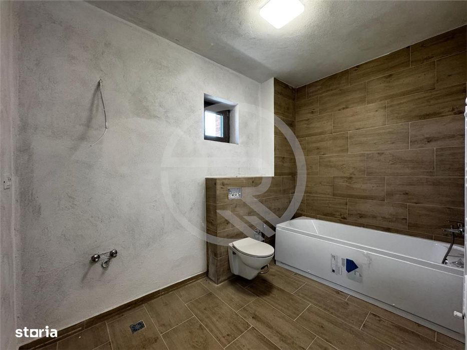 Apartament Tip Penthause 3 camere,103 mp + 2 terase ,situat pe strada