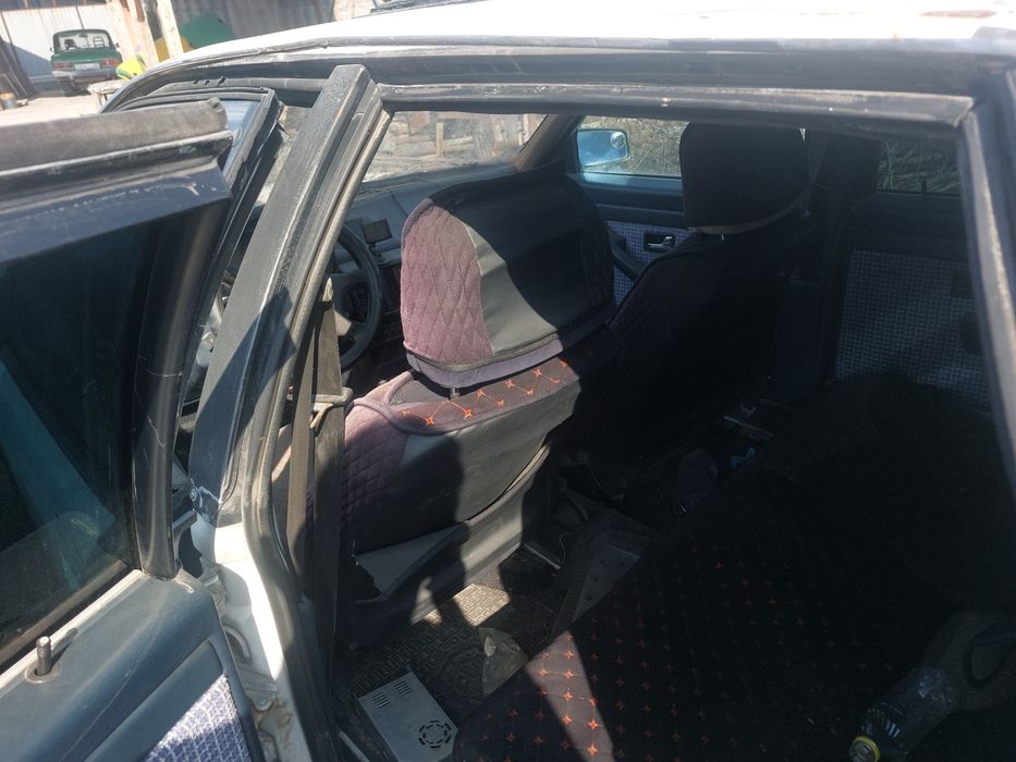 Ауди 100 1.8 старушка