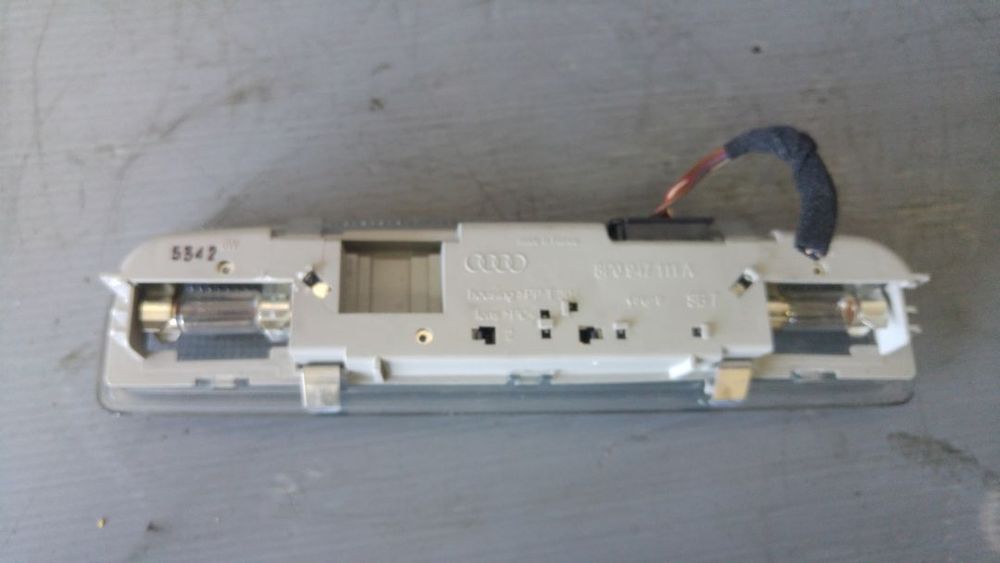 plafoniera interior pasageri audi a4 b6 b7 8e0947111a