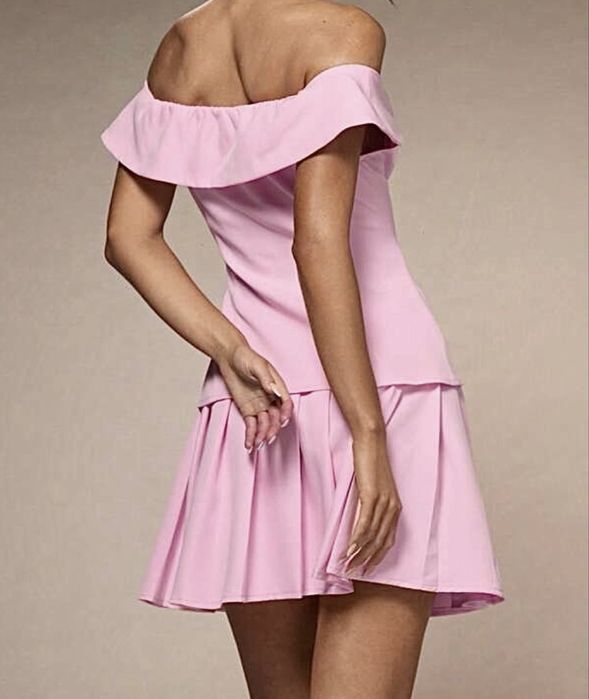 Compleu top și fustă roz