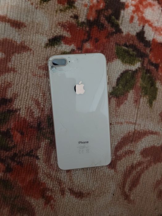 Продам iphone 8 plus