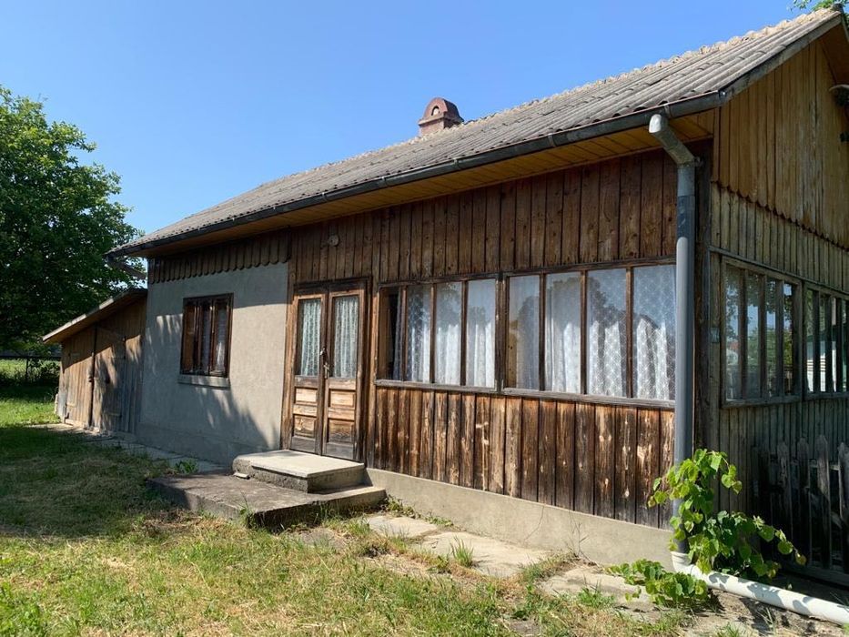 Casă  55 mp/ 1997 și teren 2156 mp ( 375 mp curte + 1781 mp arabil)