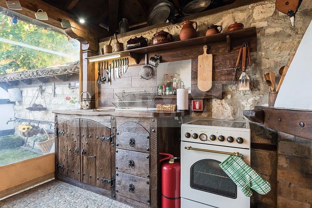 Продава се Къща в с. Пчелник, Област Варна - 185 кв.м за 1400 €/кв.м - Снимка #9