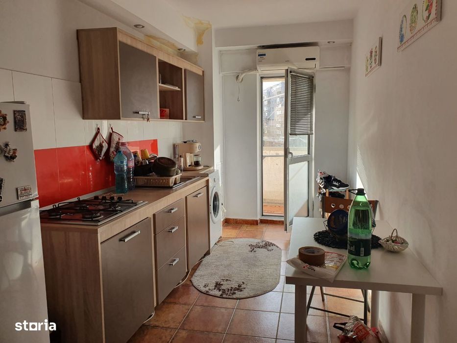 Piata M Viteazu, ap. 2 cam, et 1, mobilat, 350 euro