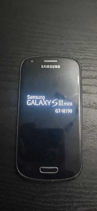 Telefon mobil Samsung I8190 Galaxy S III mini