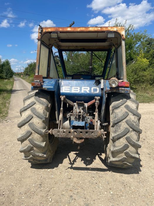 Tractor agricol