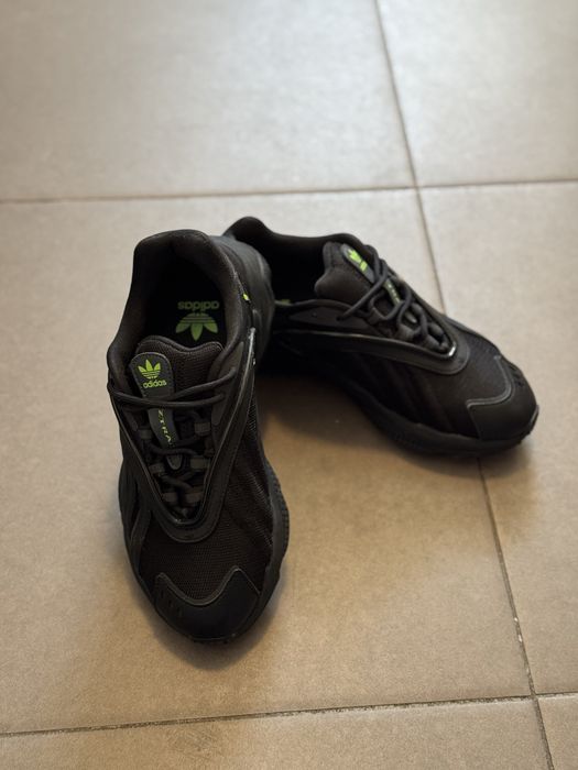 ADIDAS OZTRAL negrii 37 1/3 impecabil