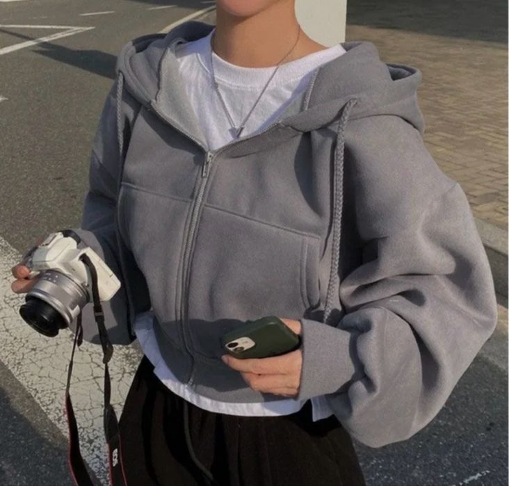 Кофта на замке.Зипка