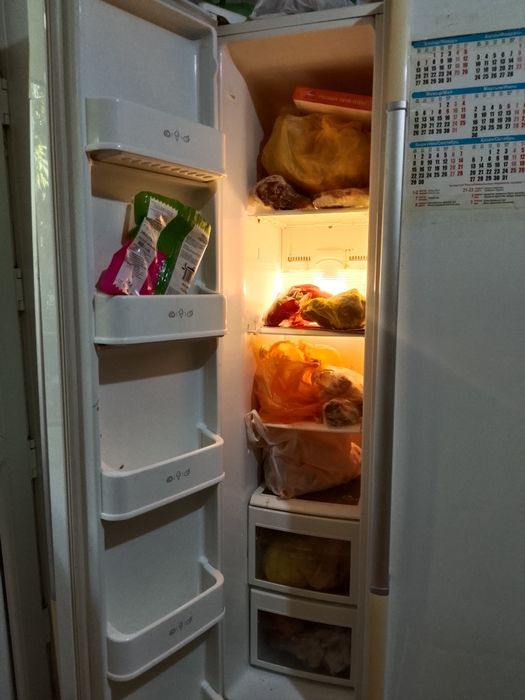 холодильник продам